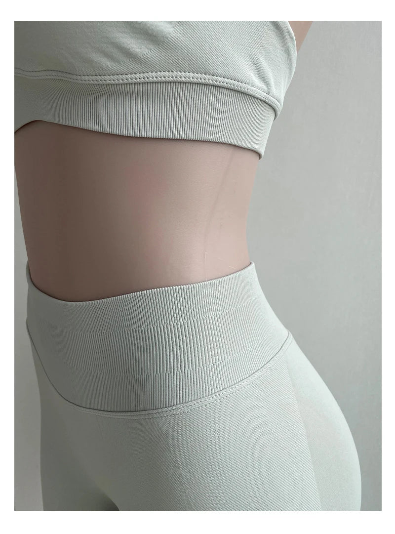 Seamless Women’s Leggings – Scrunch Bum Yoga & Gym Pants