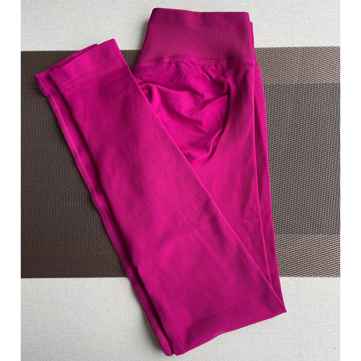 Seamless Women’s Leggings – Scrunch Bum Yoga & Gym Pants